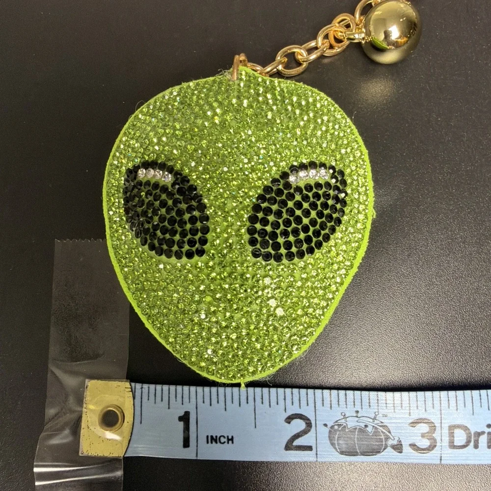 Extraterrestrial Crystal‎ Bejeweled Keychain - Alien Head Gold Green